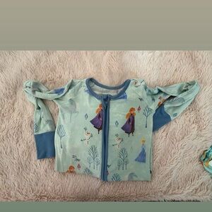 Frozen II Light Blue Girls Zipper Footless Pajama Top